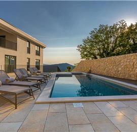 5 bedroom villa with pool near Crikvenica, sleeps 10